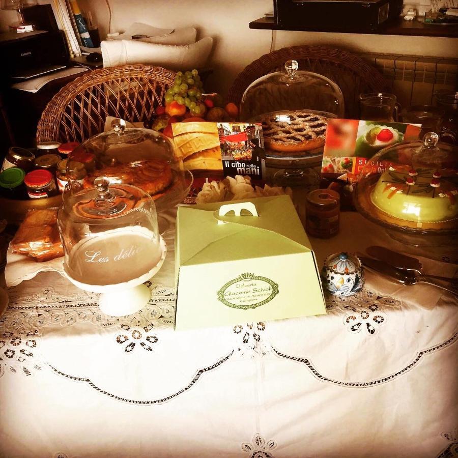 Casa Tipica Siciliana Patronale Home Bedandbreakfast Tremetrisoprailcielo Camere Con Vista, Colazione Interna In Terrazzo Panoramico Caltagirone Εξωτερικό φωτογραφία